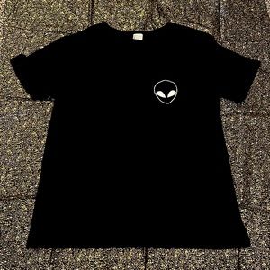 3/$12 🌻 NWOT black tee shirt, women size XXL